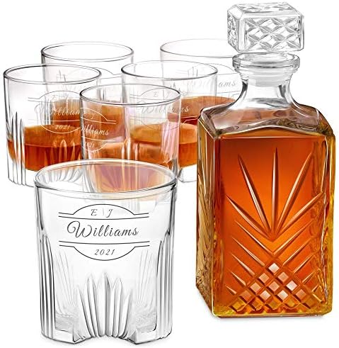 Бар, прибори Maverton по поръчка за вашата сватба - Гарафа + 6 чаши за уиски с надпис - набор от графинов на 24 унции за годишнина - Елегантен уиски - Съдове за двойки - КЛАСИЧЕСКИ