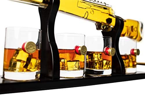 Набор от графинов за уиски и вино Shotgun Gun Large Bullet Glasses - Ограничена серия от Елегантни графинов за уиски Rifle Gun 22,5 с 4 Бокалами за уиски Shotgun Bullet и дървена стойка от Могогана The Wine Savant